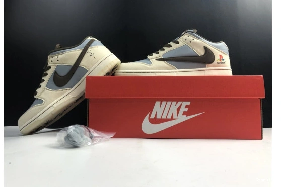 Dunk x Low Scott SB CU1726-800 PlayStation x Travis NK 0806